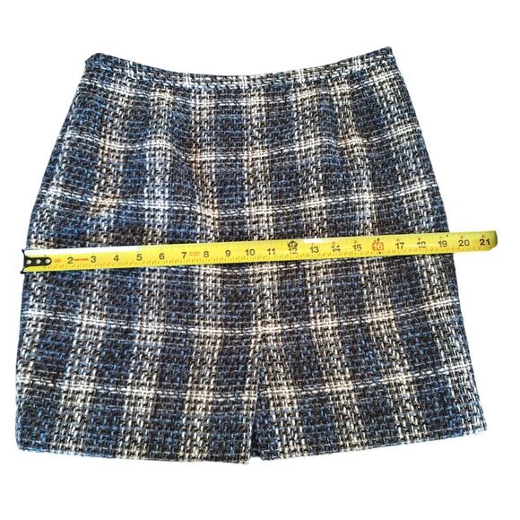Loft Boucle Pencil Skirt Plaid Tweed Pockets Lined Size 8 Petite Blue Silver - Picture 12 of 12